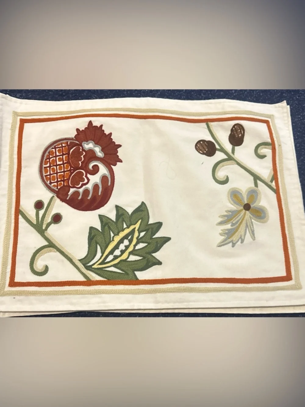 Williams Sonoma Crewel Embroidery Set of 4 Placemats Cotton Cream Pomegranate